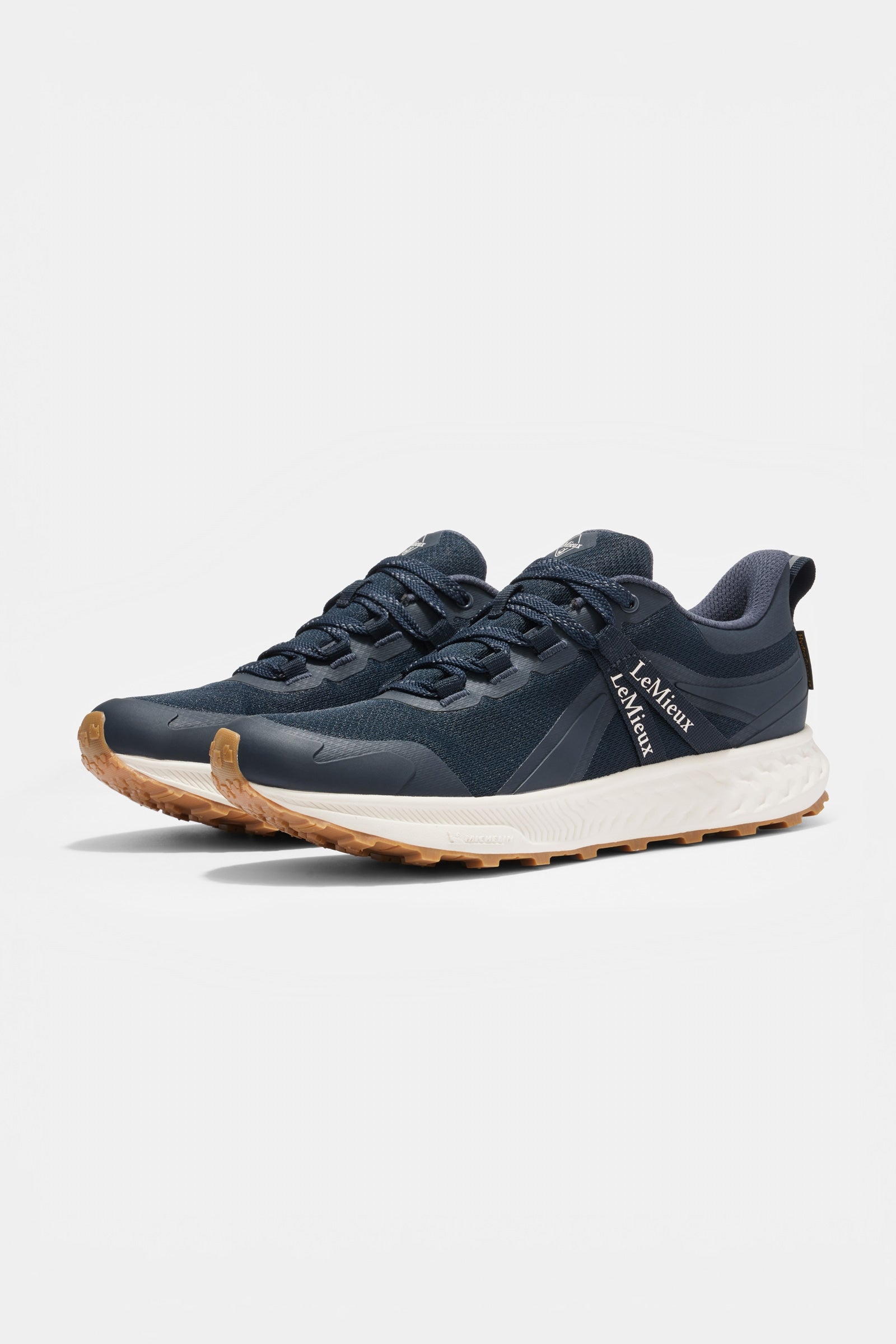 LeMieux Trax Wodoodporne Buty Trenera II Obuwie jeździeckie i Czapsy