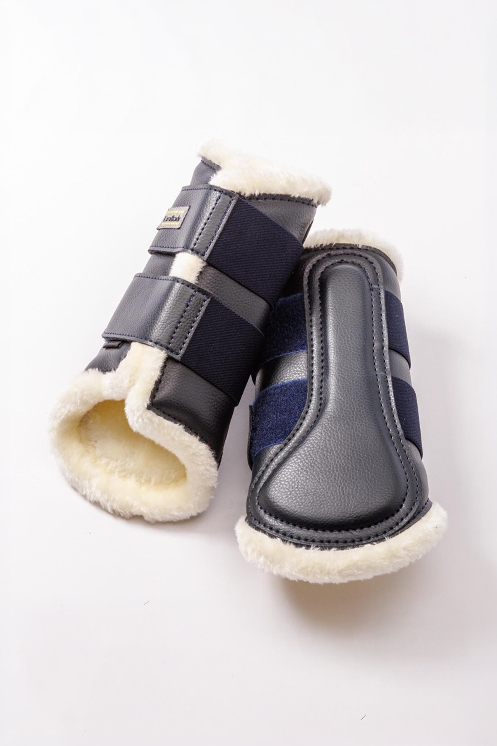 Kavalkade Anatomic ochraniacze ze skóry syntetycznej z futerkiem Leg Protection & Hoof Protection for Horses