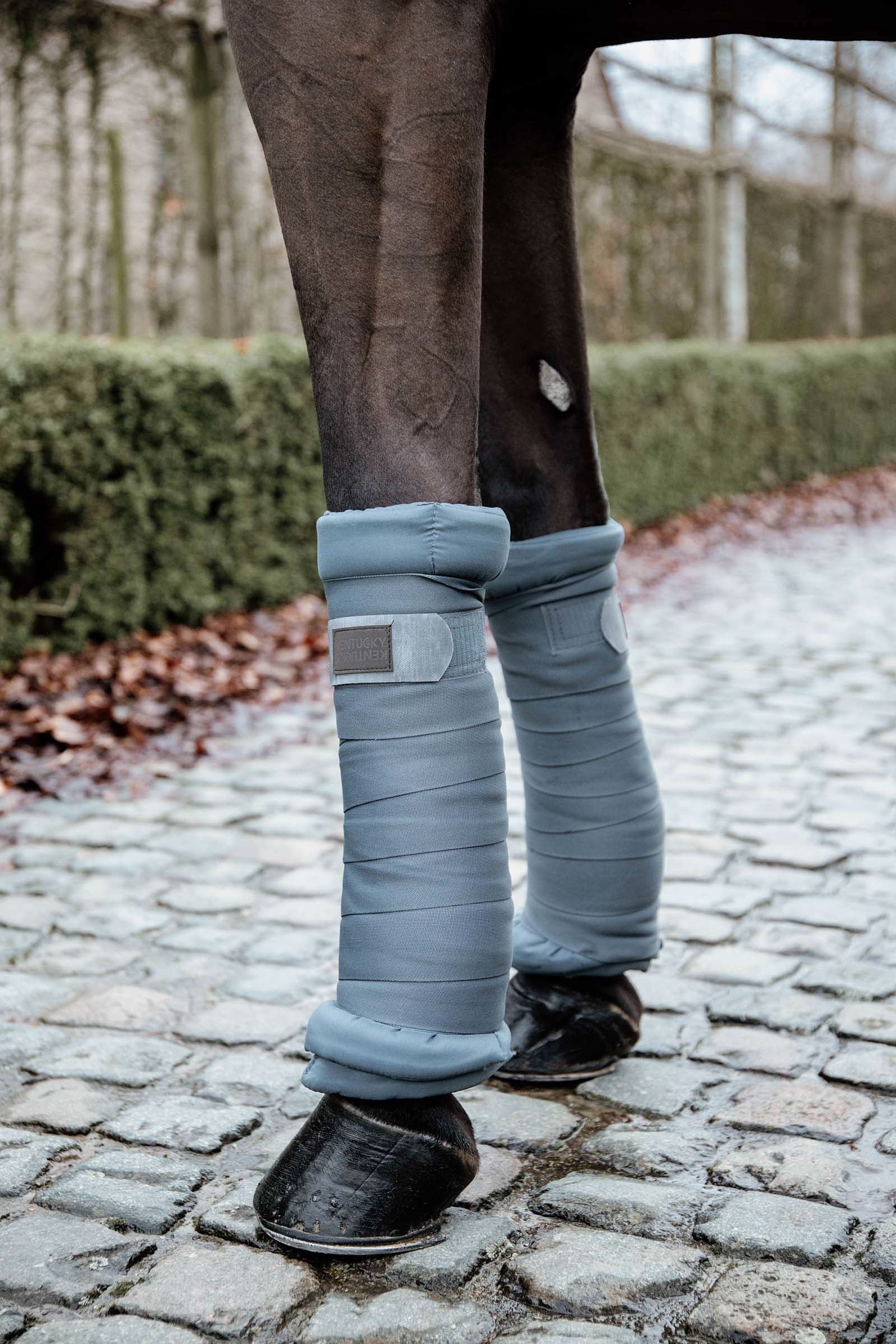 Kentucky Horsewear Podkładki pod owijki Stable, 4 sztuki w zestawie Leg Protection & Hoof Protection for Horses