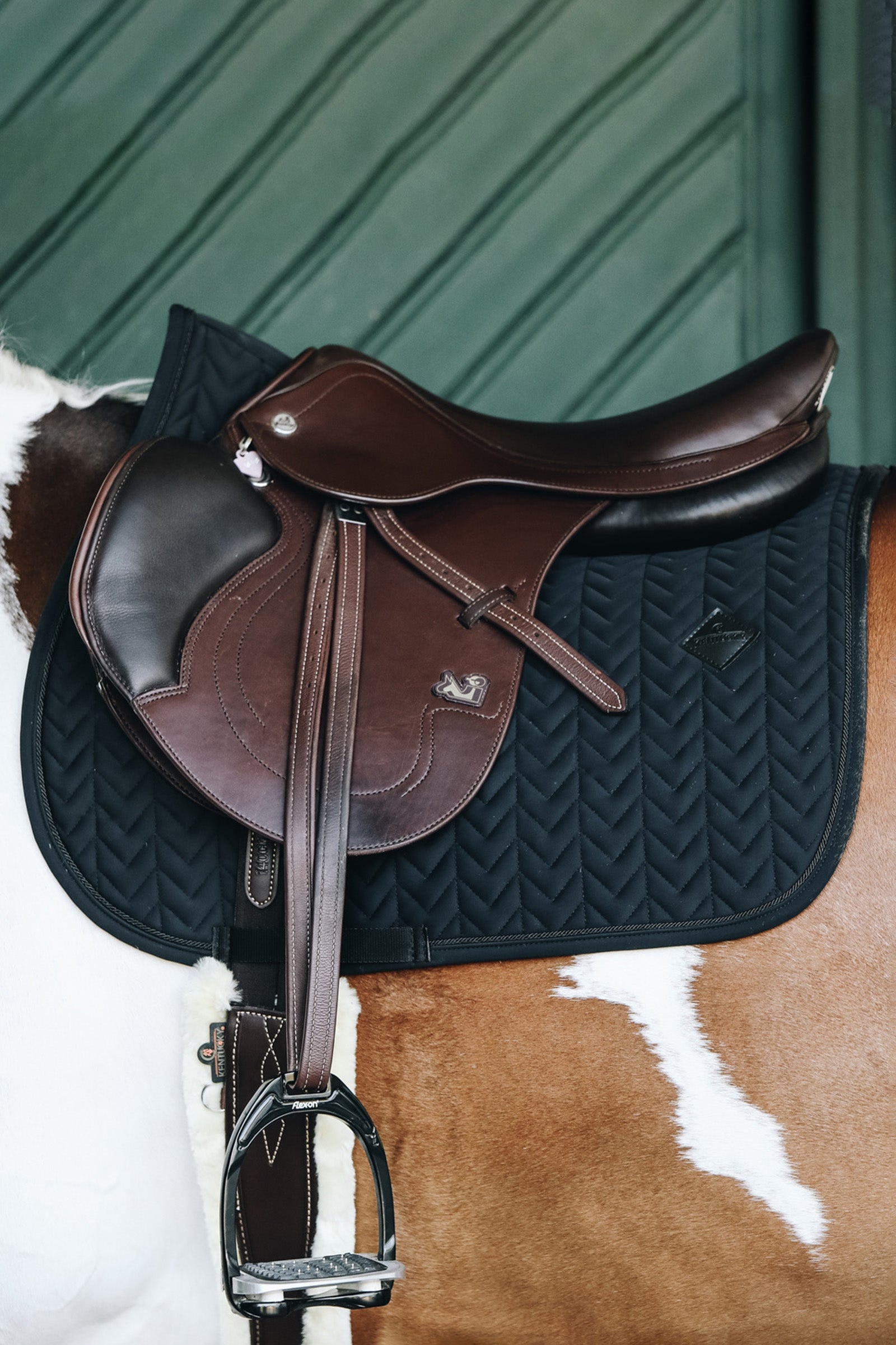 Kentucky Horsewear Czaprak skokowy Fishbone, pikowany w rybią łuskę Czapraki