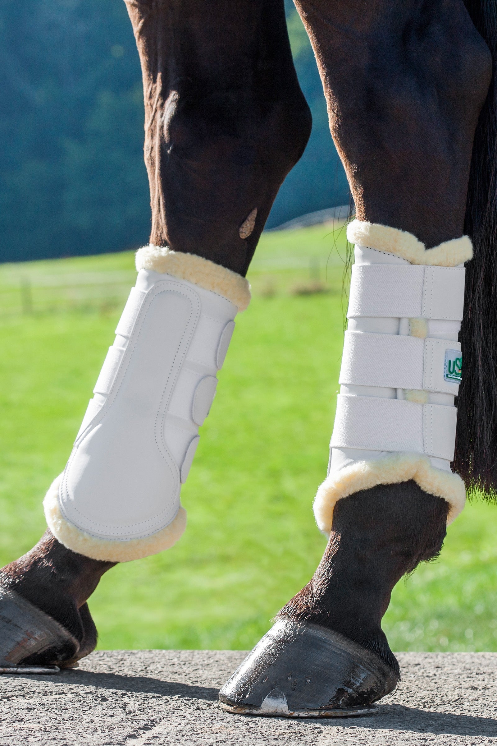 USG Breathopren Ochraniacze ze sztucznym futerkiem Leg Protection & Hoof Protection for Horses