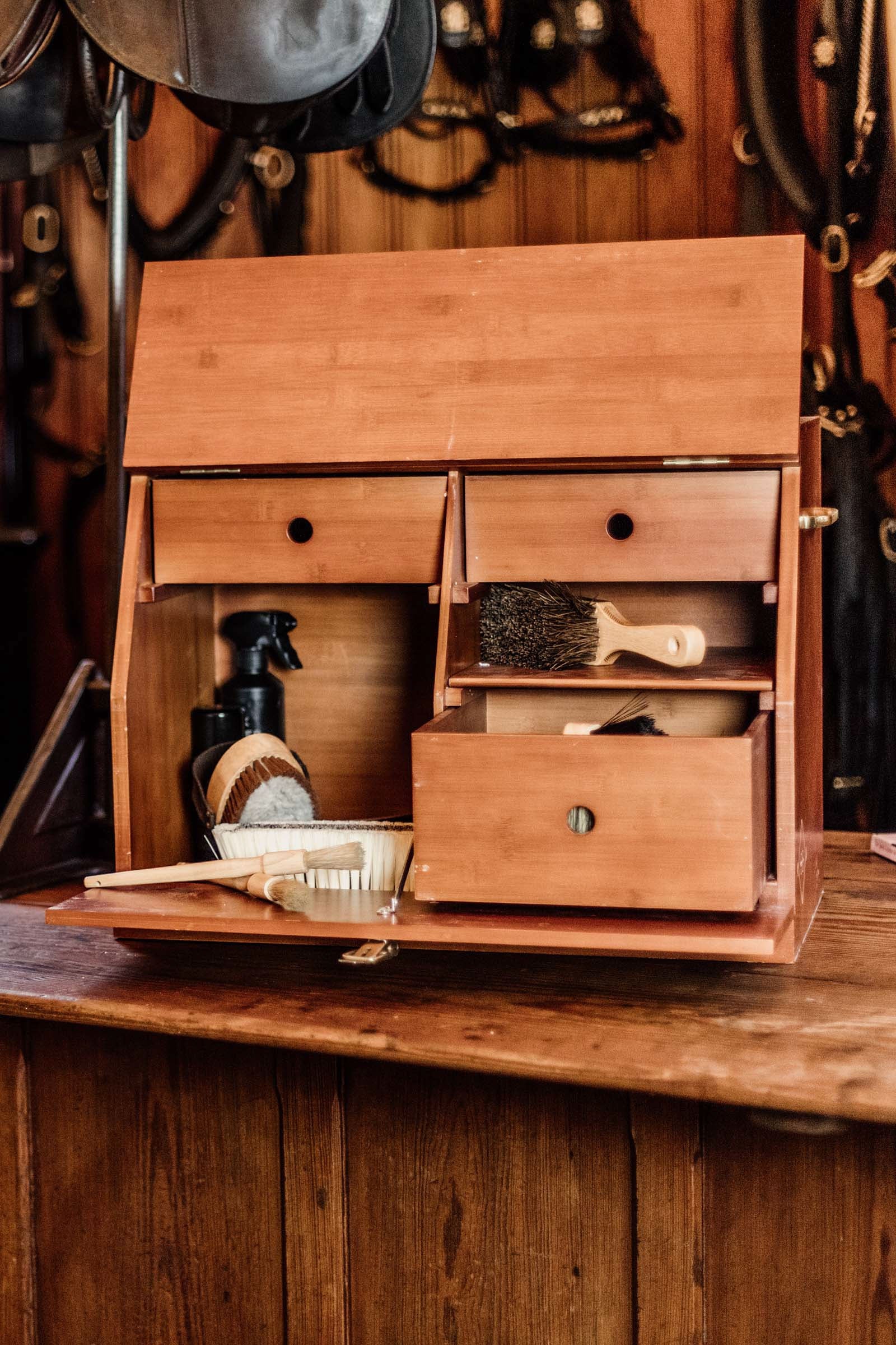 Grooming Deluxe Show Grooming Box Horse Grooming Tools