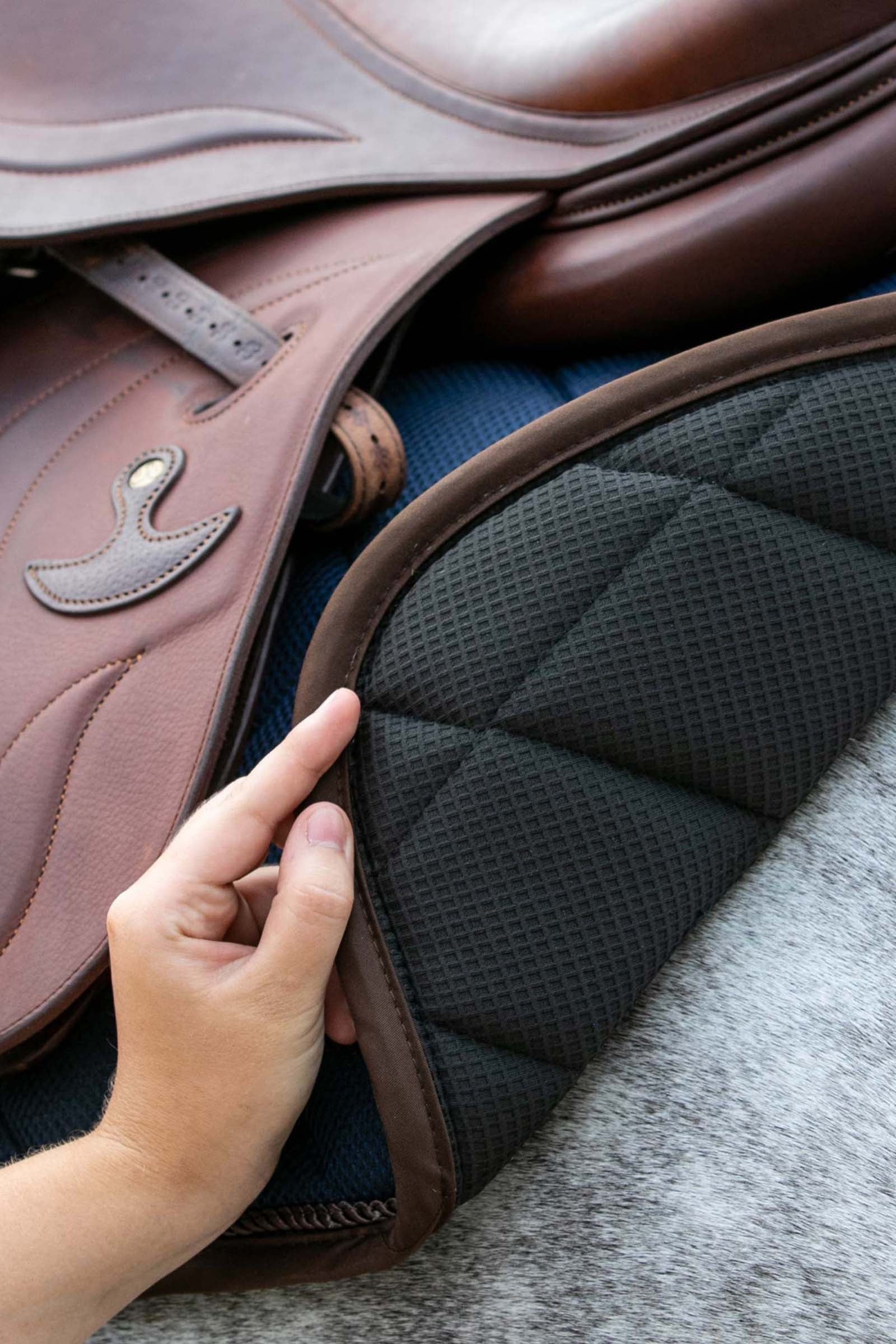 Back on Track Airflow Jumping Saddle Pad Saddle Pads