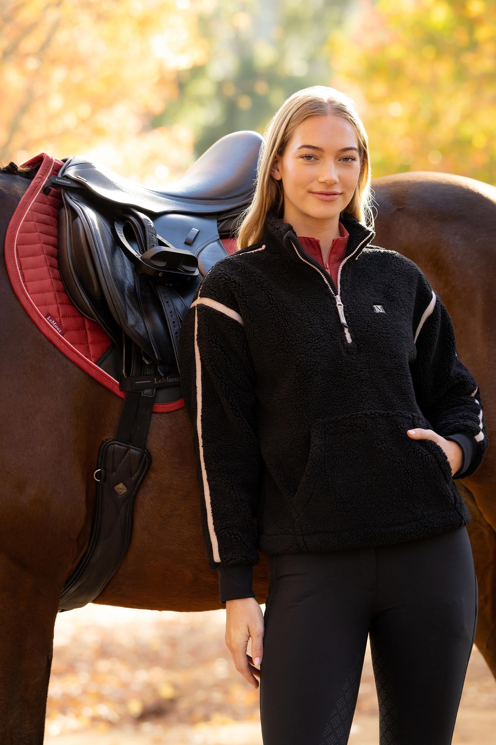 LeMieux Avery Women ´s Teddy Quarter Zip Fleece Sweater Women’s Riding Clothing