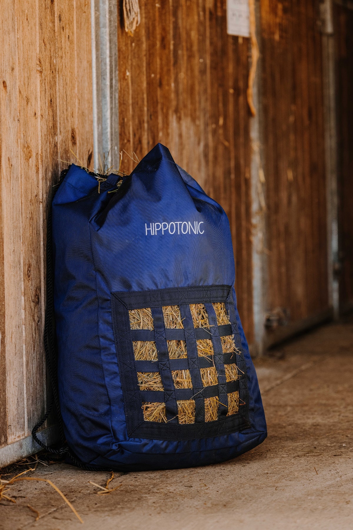 HIPPOTONIC Prostokątny worek na siano (80 x 65 cm) Karmienie i pojenie