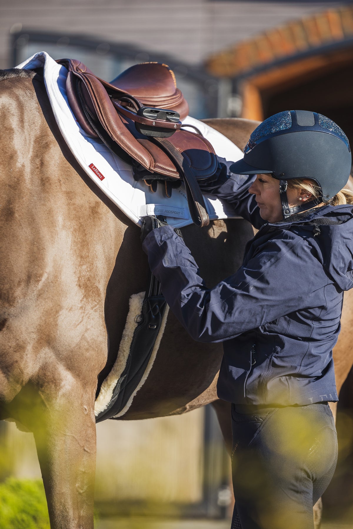 LeMieux Arika Simuwool Contoured Long Girth Saddles, Girths & Stirrups
