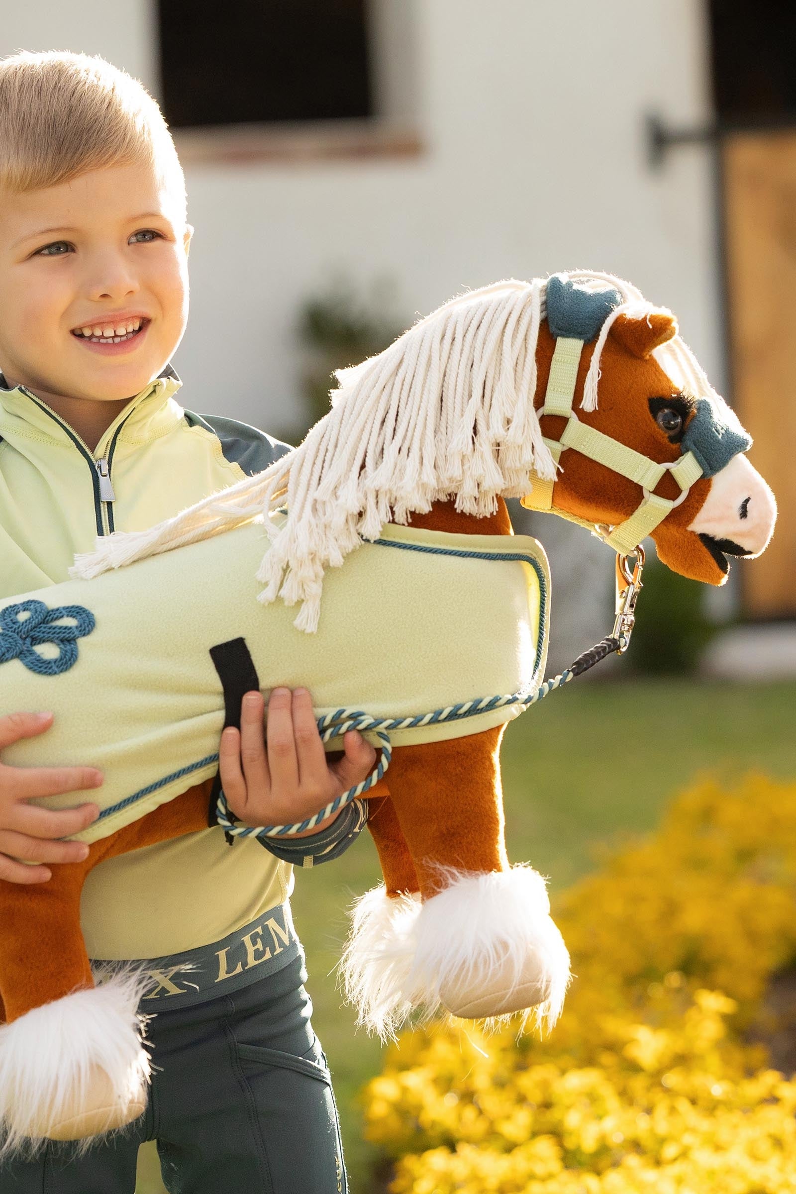 LeMieux Vogue Toy Pony Headcollar & Leadrope Gifts & Toys