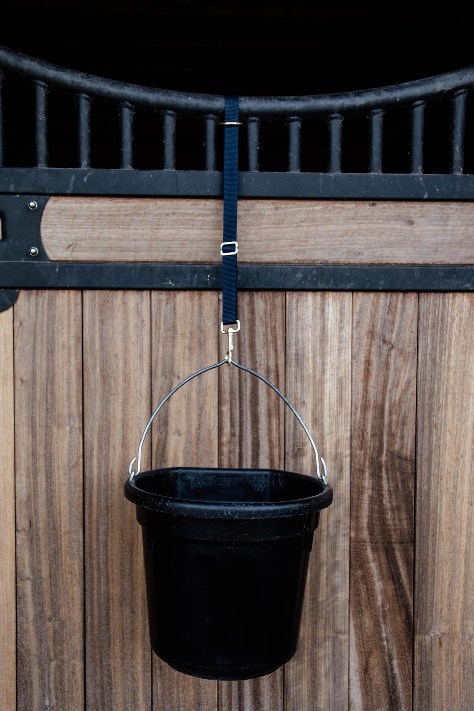 Kentucky Horsewear Kentucky Horseware Nylon Hook & Ring Long Holder Stable Equipment