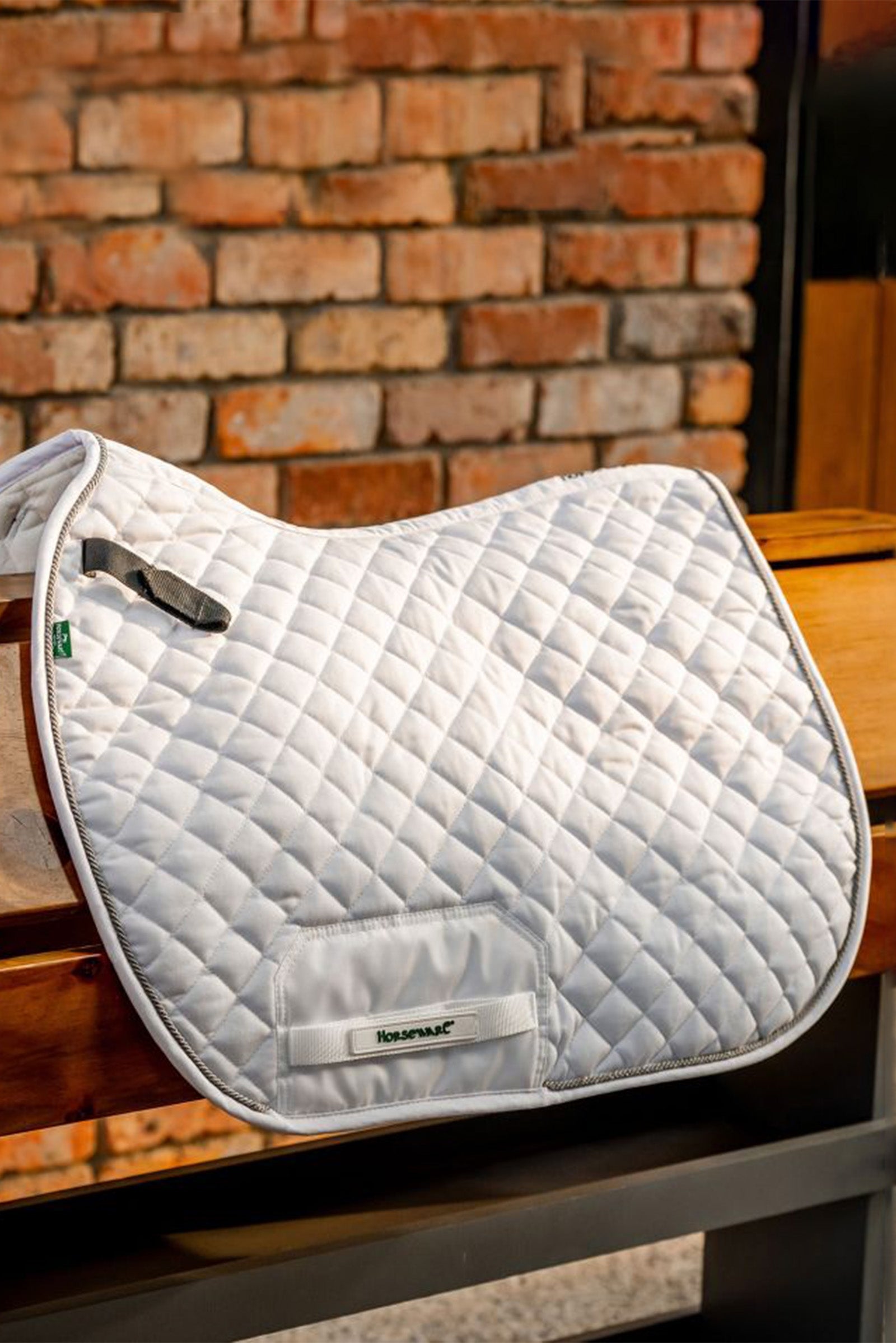 Horseware Signature Wiosenny podkład pod siodło Czapraki