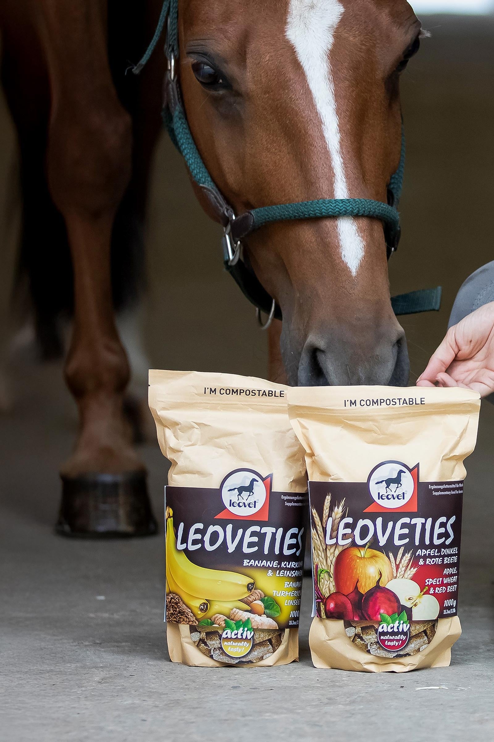 Leovet Leoveties Carrot, Mango and Rose Hip, 1 Kg Horse Feed & Nutrition