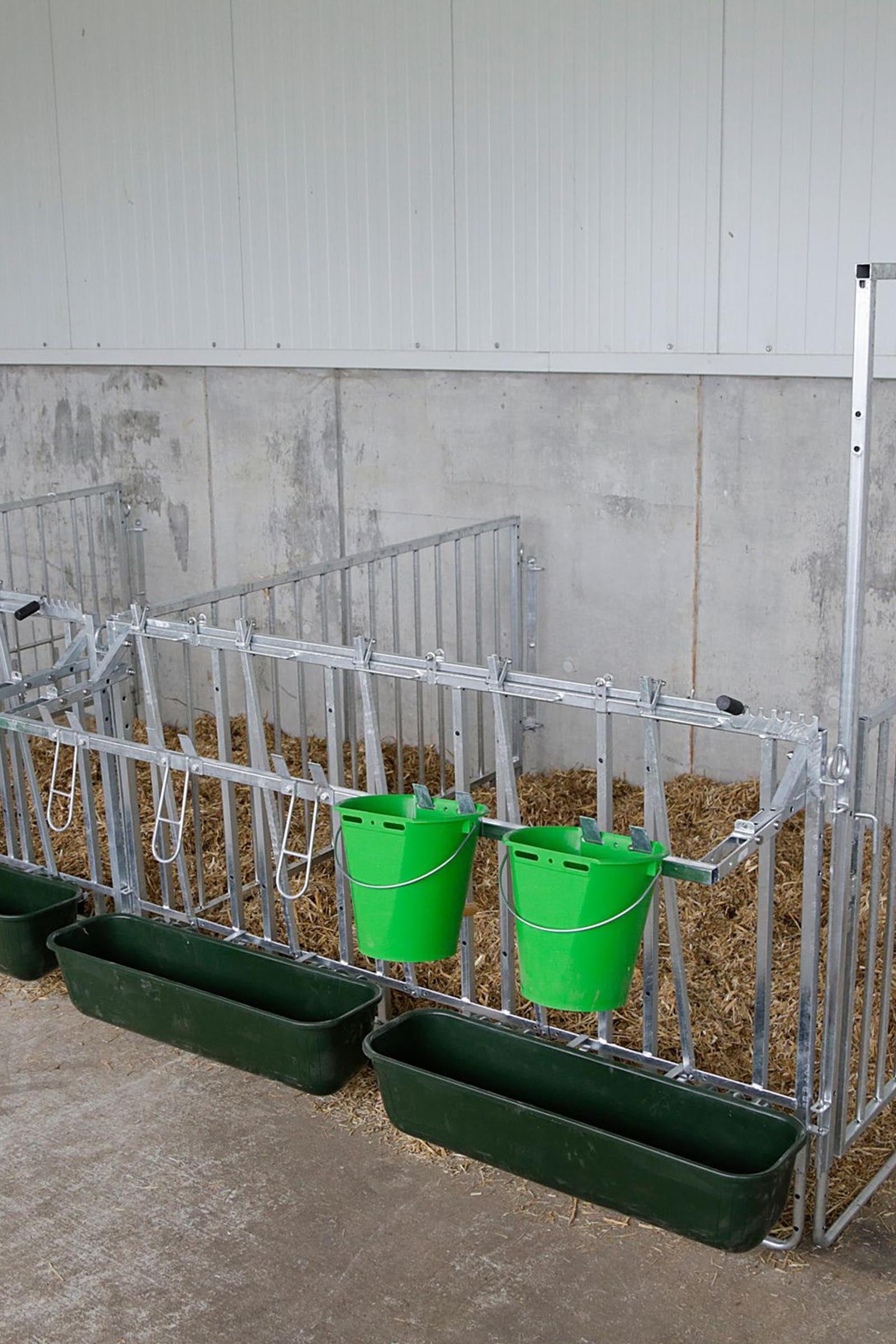 Kerbl Long & Narrow Feeding Trough (42L) Horse Feeders & Waterers