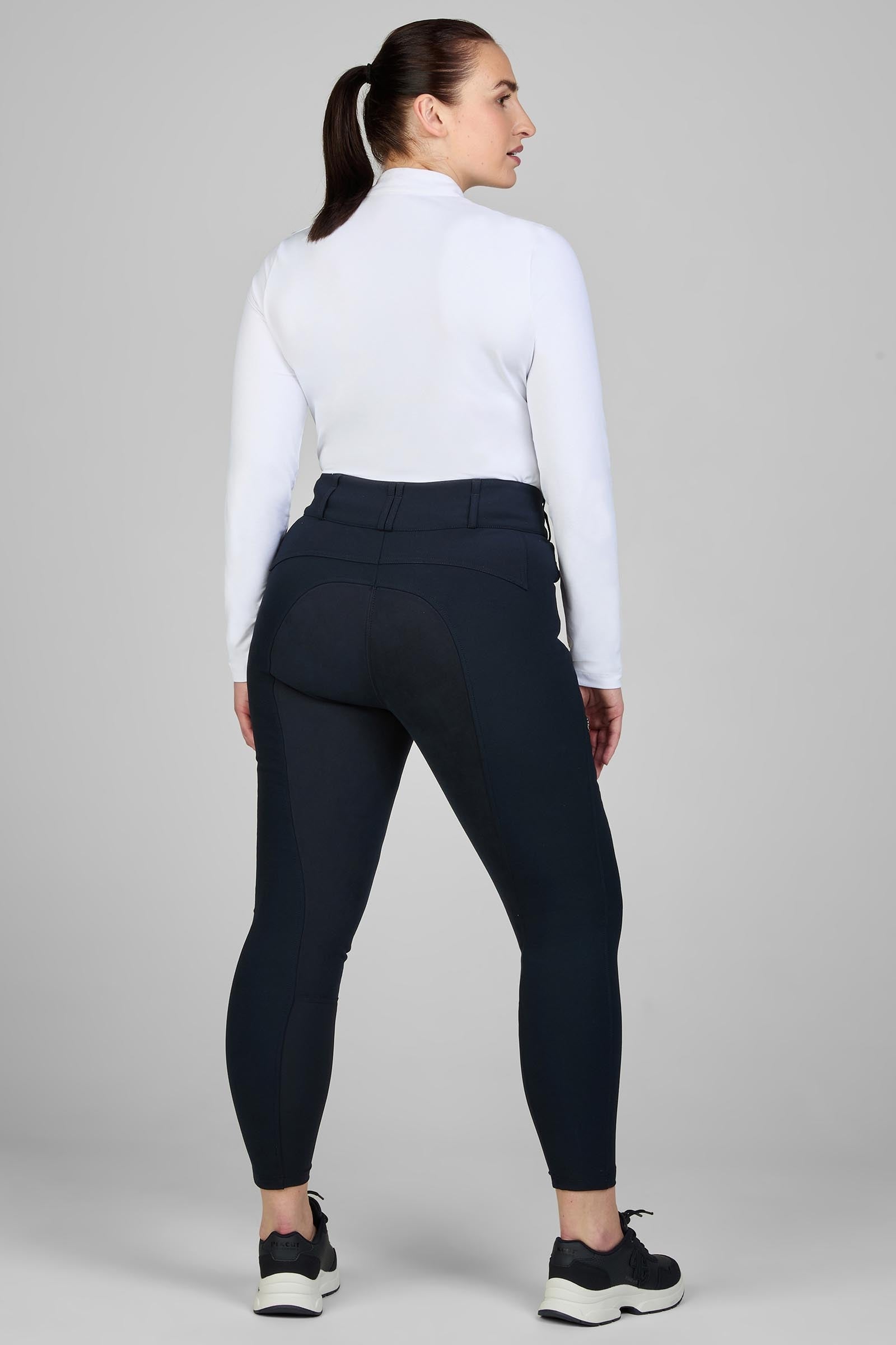 Model shot 2