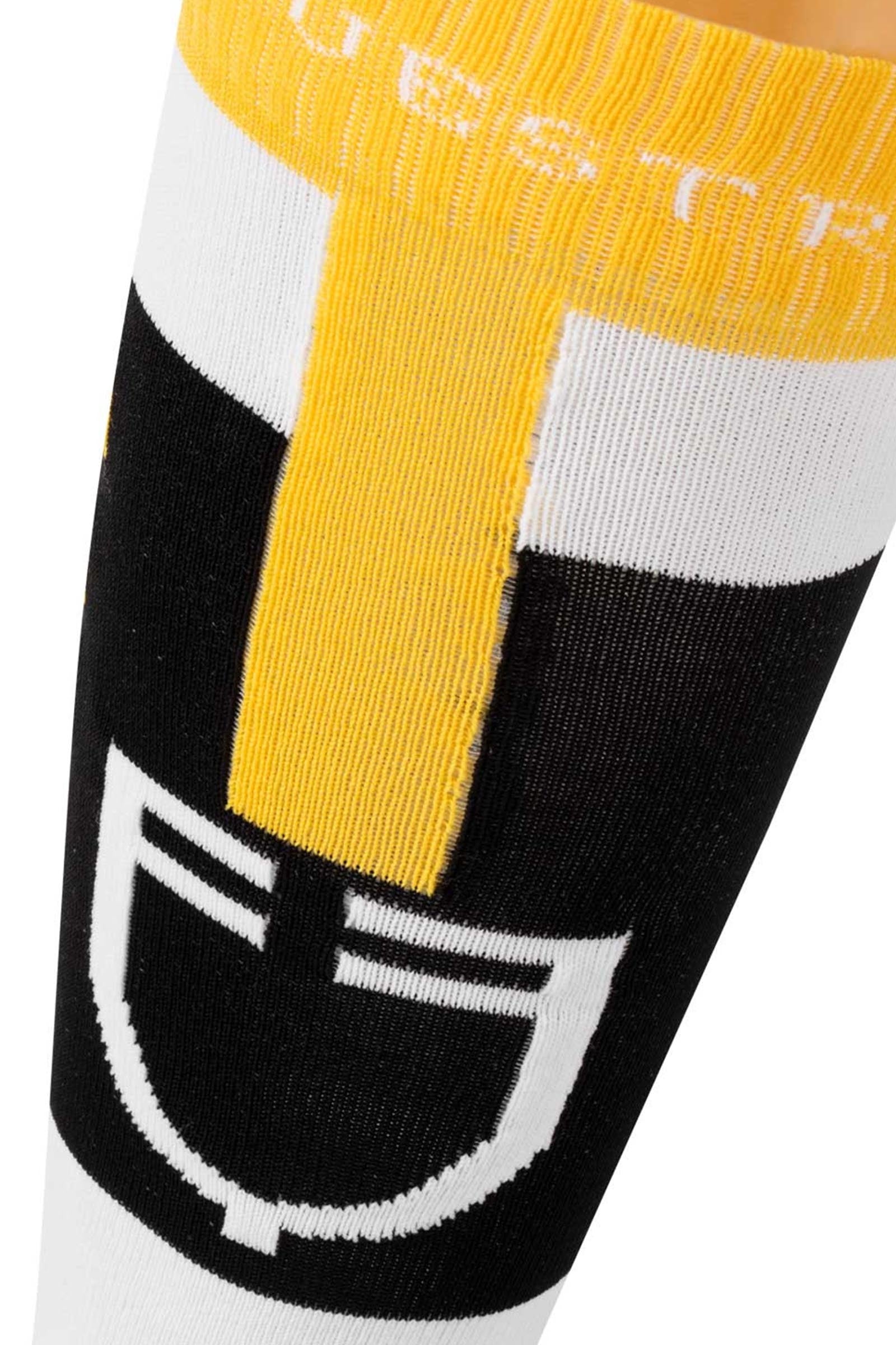 Pack shot 3
