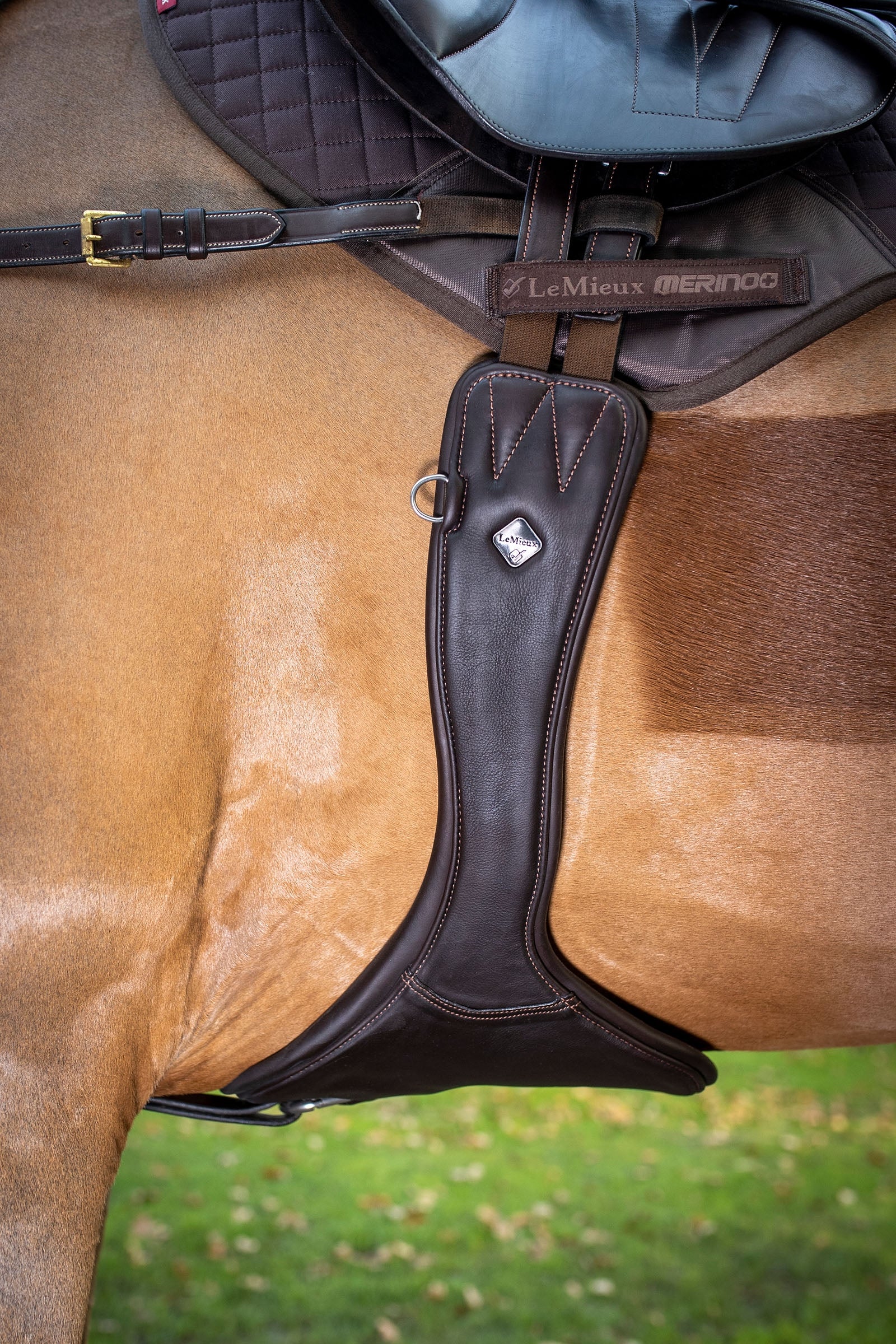 LeMieux Gel-Tek Anatomic Jumping Curve Girth Saddles, Girths & Stirrups