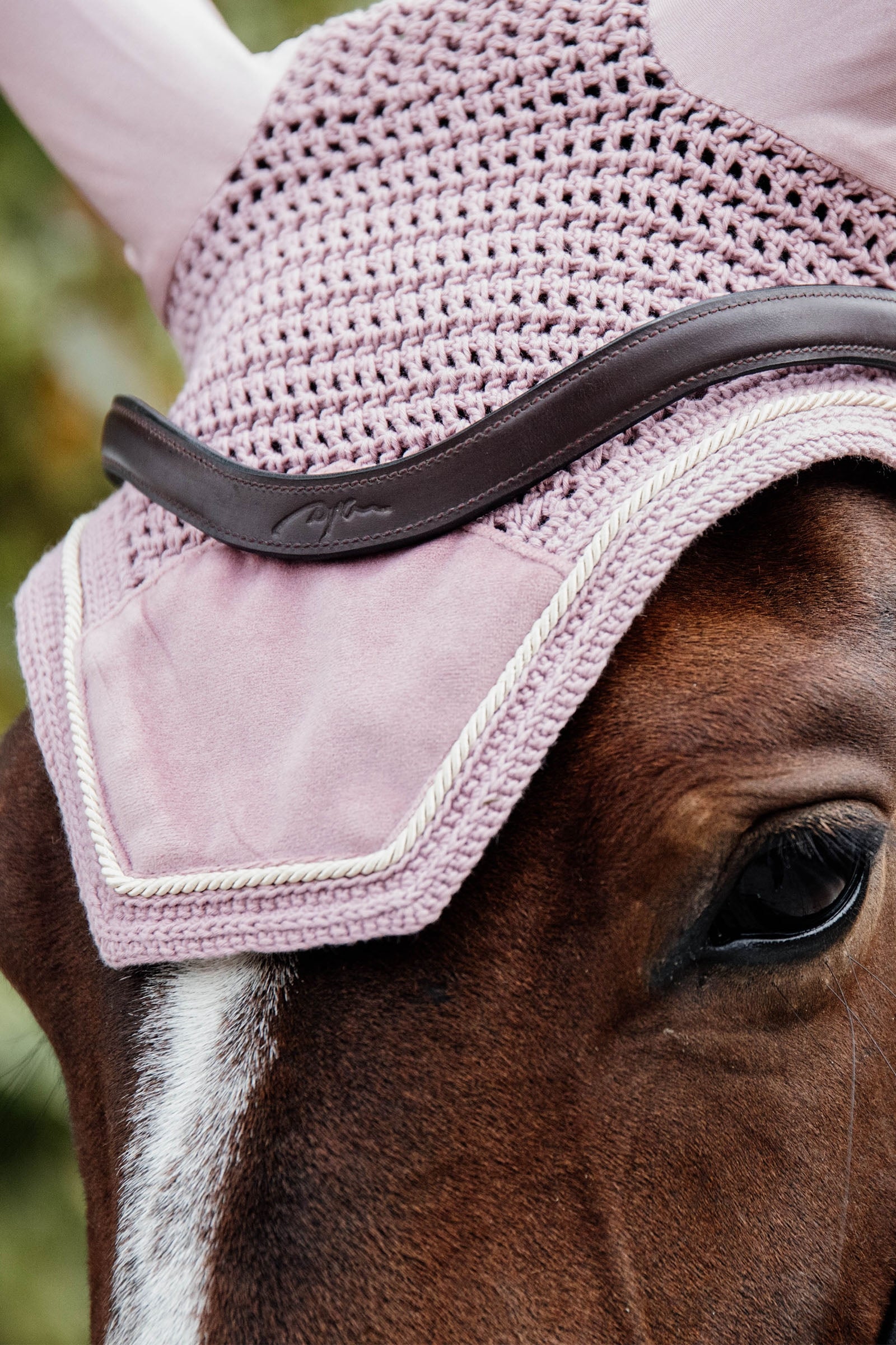 Kentucky Horsewear Wellington Velvet Fly Veil Saddle Pads