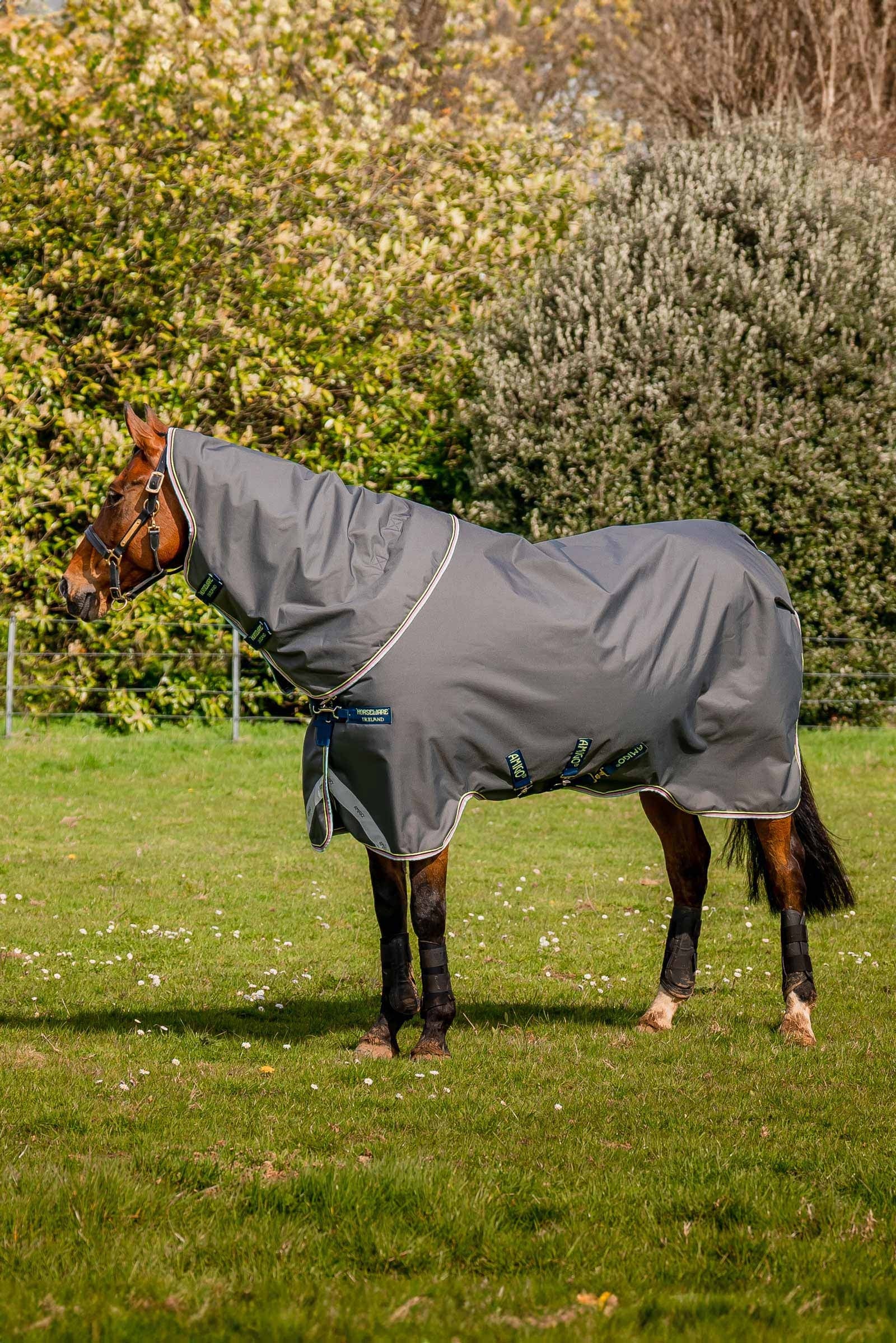 Horseware Amigo Bravo 12 Plus derka padokowa, 250 g Derki
