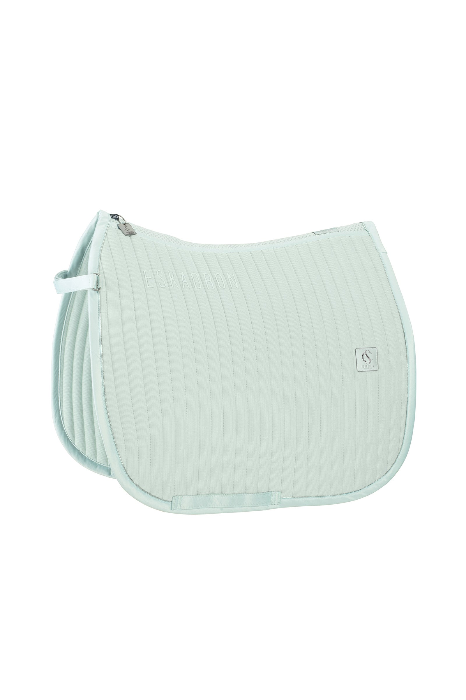 Eskadron Klasyczny sportowy siodło ujeżdżeniowe Emblemat ze sznurkiem SS24 Czapraki