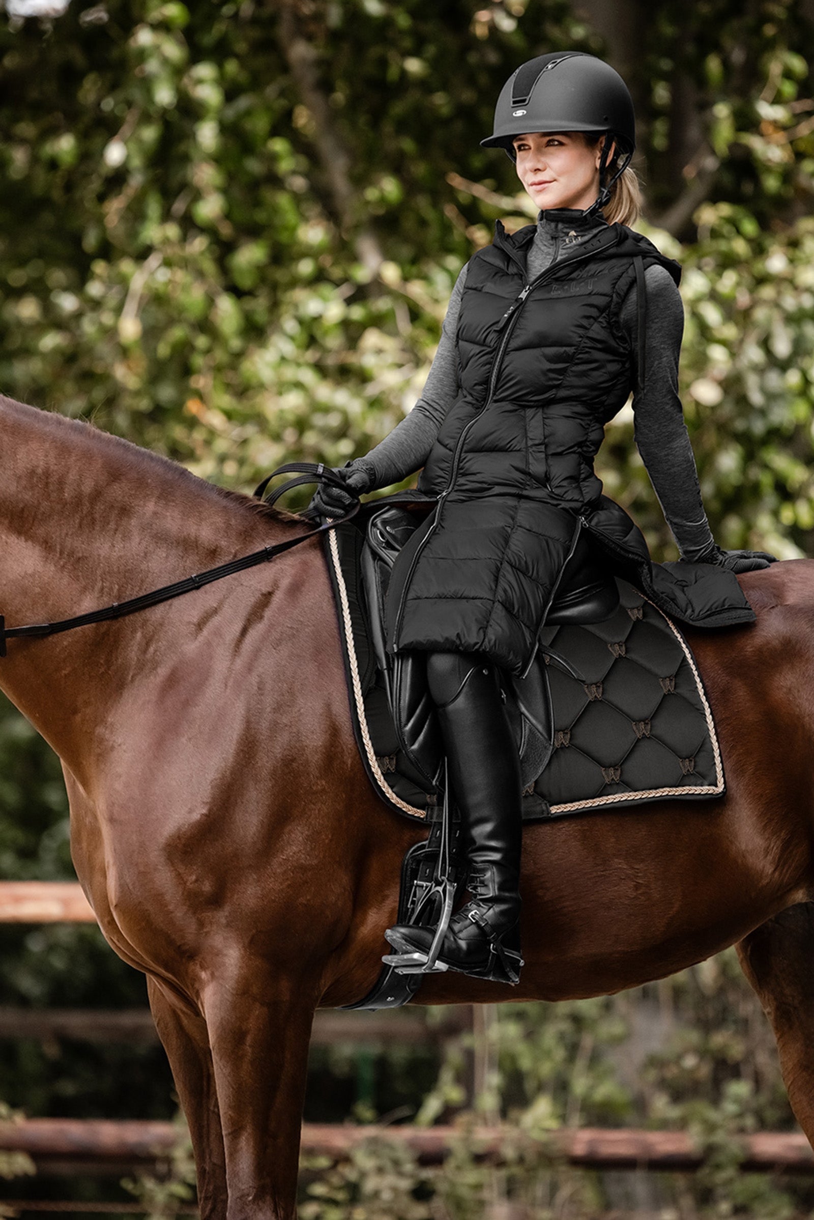 ELT Waldhausen Ostende Women´s Lightweight Long Vest Women’s Riding Clothing