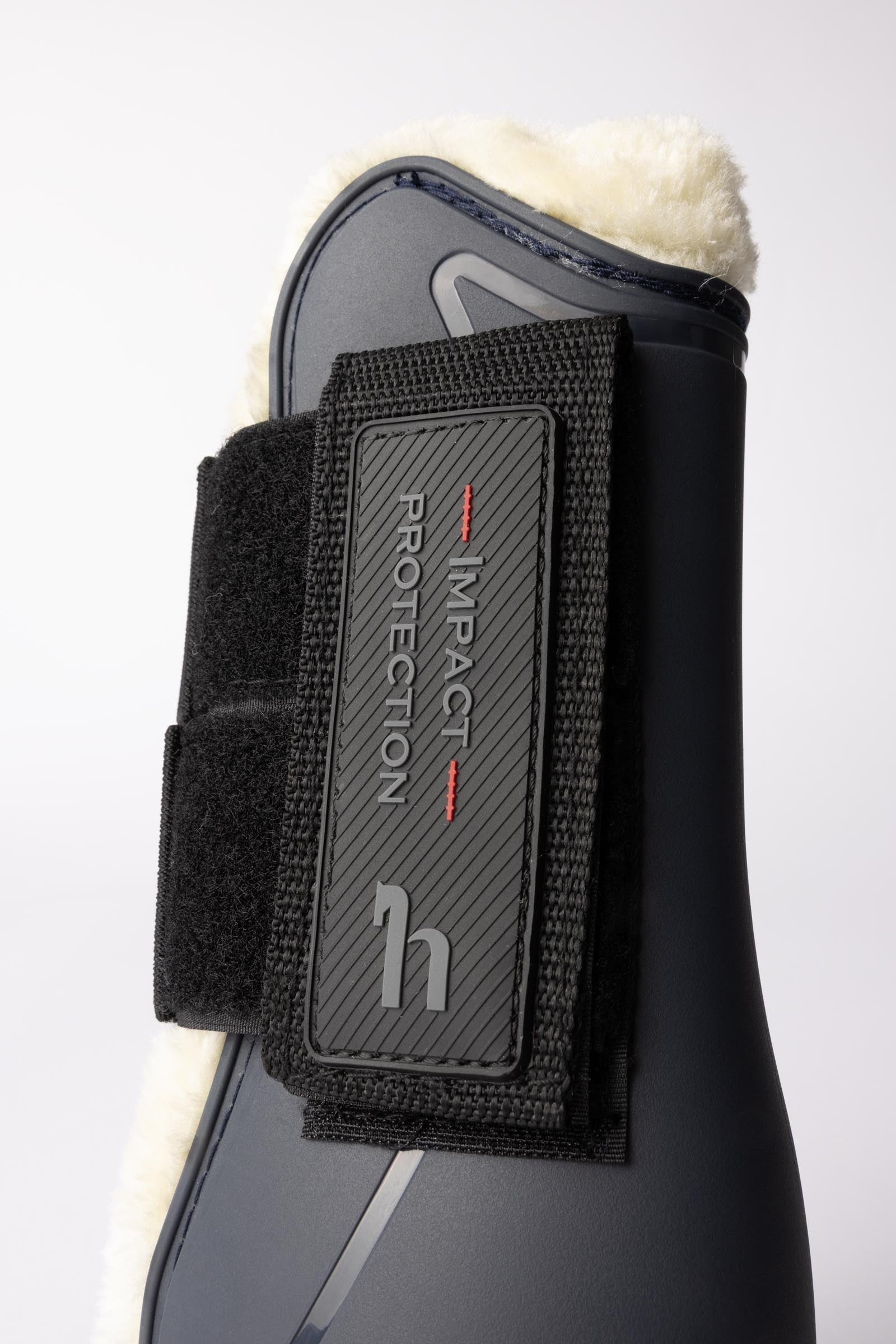 Horze Armour Airflow Tendon With Fake Fur Leg & Hoof Protection